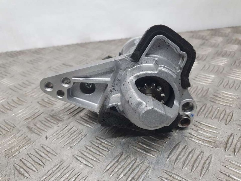 Recambio de motor arranque para renault captur ii experience referencia OEM IAM 233006662R M000TD2572 