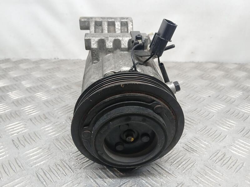 Recambio de compresor aire acondicionado para hyundai ix35 classic 2wd referencia OEM IAM 977012Y100 HCC F500DX9FA04
