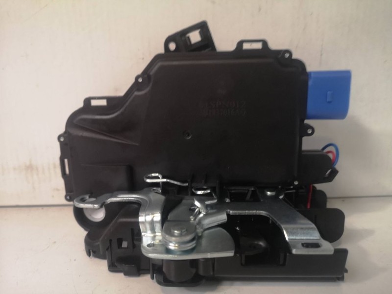 Recambio de cerradura puerta delantera derecha para seat ibiza (6l1) referencia OEM IAM 3B1837016AQ  CLAVIJA AZUL 8 PINS