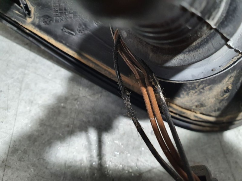 Recambio de retrovisor derecho para peugeot 206 berlina xs referencia OEM IAM 8154JC  MANUAL