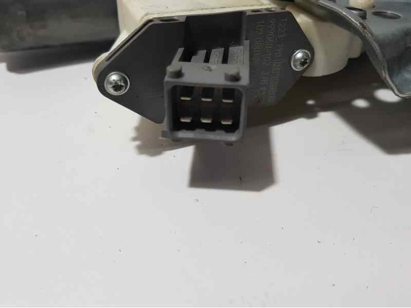 Recambio de elevalunas trasero derecho para toyota avensis berlina (t25) 2.0 d4-d sol berlina (5-ptas.) referencia OEM IAM 69830