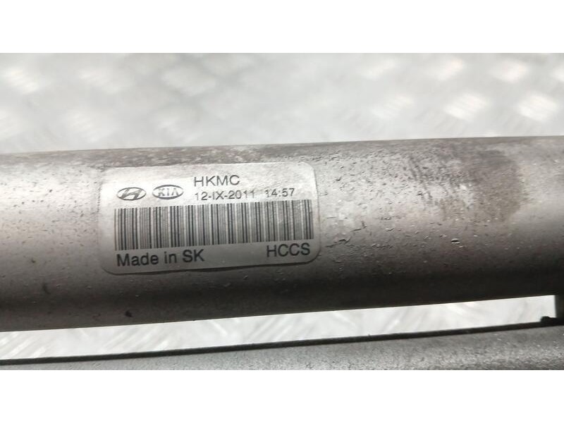 Recambio de condensador / radiador aire acondicionado para hyundai ix35 classic 2wd referencia OEM IAM 976062Y000  