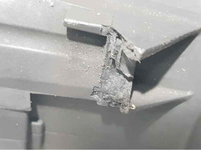 Recambio de faro antiniebla izquierdo para toyota avensis berlina (t25) 2.0 d4-d sol berlina (5-ptas.) referencia OEM IAM 892106