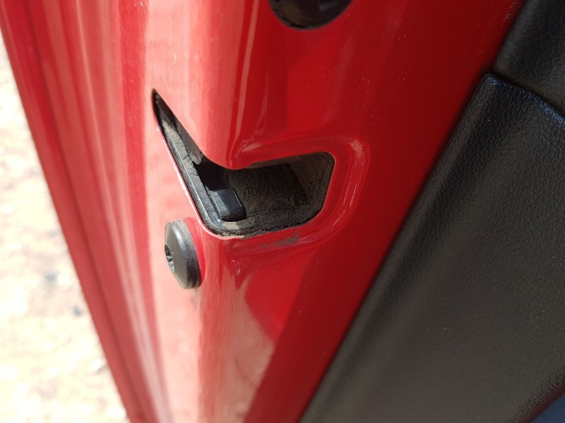 Recambio de cerradura puerta trasera izquierda para audi a1 sportback (8xa, 8xf) 1.6 tdi referencia OEM IAM 8X0839015C  