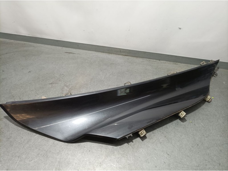 Recambio de molduras traseras para bmw i8 (i12) i8 pure impulse referencia OEM IAM 51647359584  PANEL LATERAL SUPERIOR TRASERO D