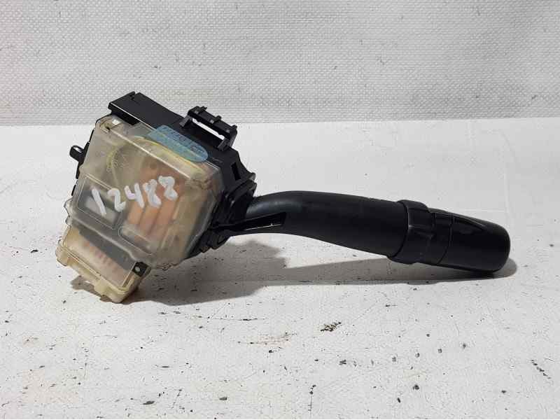 Recambio de mando luces para toyota avensis berlina (t25) 2.0 d4-d sol berlina (5-ptas.) referencia OEM IAM   