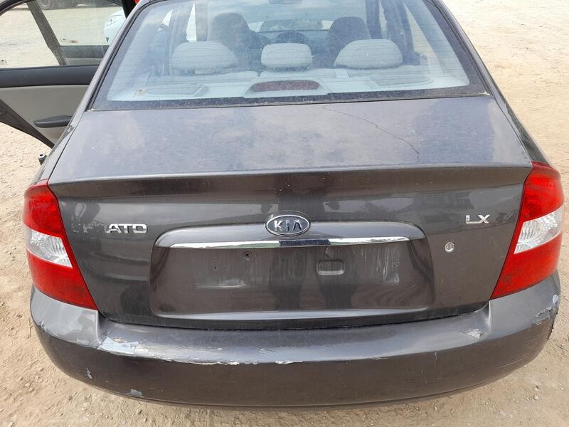 Recambio de tapa maletero para kia cerato i sedán (ld) 1.6 referencia OEM IAM 692002F581  