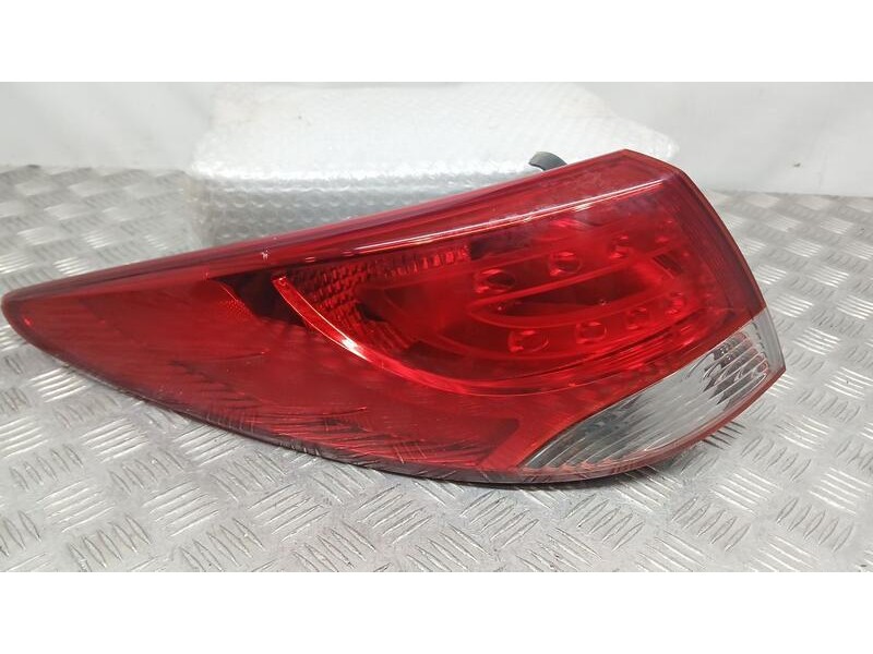 Recambio de piloto trasero izquierdo para hyundai ix35 classic 2wd referencia OEM IAM 924012Y000 EXTERIOR ROZADO 