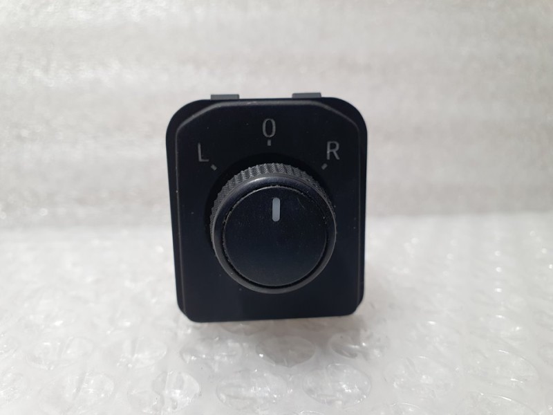 Recambio de mando retrovisor para seat ibiza (kj1) reference referencia OEM IAM 6F0959566  