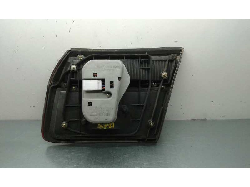 Recambio de piloto trasero izquierdo para mazda 626 berlina (gf) 2.0 turbodiesel referencia OEM IAM   INTERIOR