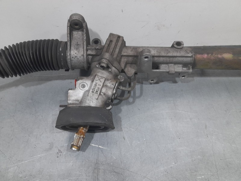 Recambio de cremallera direccion para skoda octavia combi (1u5) ambiente referencia OEM IAM 1J1422075L 1J1422055BE ASISTIDA