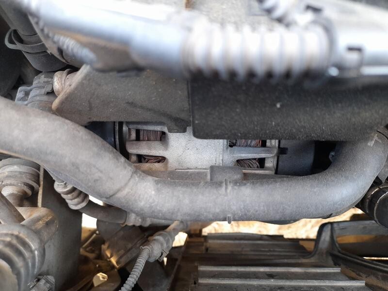 Recambio de alternador para audi a3 (8p1) 1.6 tdi referencia OEM IAM 03L903023  