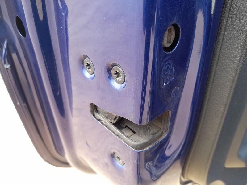 Recambio de cerradura puerta trasera izquierda para ford ka+ iii (uk, fk) 1.2 ti-vct referencia OEM IAM 2435735  