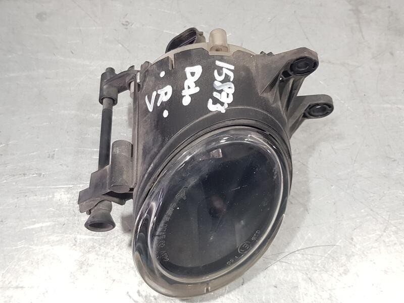 Recambio de faro antiniebla derecho para volvo s40 berlina 1.6 kinetic referencia OEM IAM 305065002  