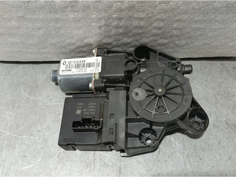 Recambio de motor elevalunas trasero izquierdo para renault scenic iii dynamique referencia OEM IAM 827310166R 6 PINS ELÉCTRICO