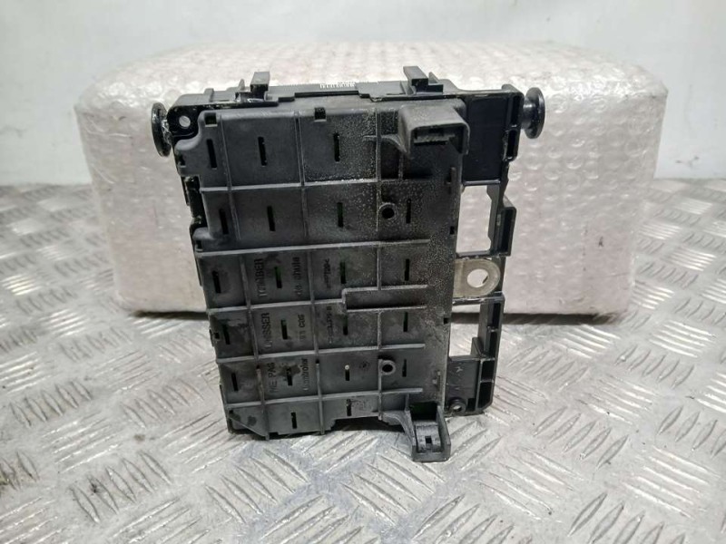 Recambio de caja reles / fusibles para peugeot 406 coupe (s1/s2) 2,2 hdi ultima edizione pack referencia OEM IAM 965663880 42184