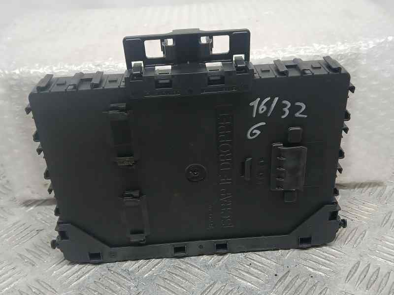 Recambio de caja reles / fusibles para ford focus st-line referencia OEM IAM NU5T15604BJCD F005V03863 BOSCH