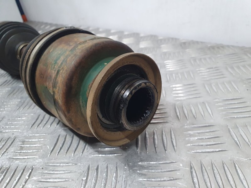 Recambio de transmision delantera izquierda para ford ranger (et) xl doble cabina 4x4 referencia OEM IAM SIN REF  