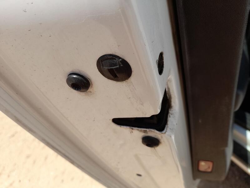 Recambio de cerradura puerta trasera izquierda para audi a3 (8p1) 1.6 tdi referencia OEM IAM 4F0839015  