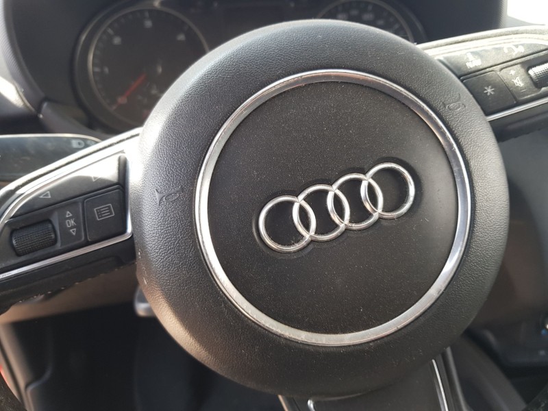 Recambio de kit airbag para audi a1 sportback (8xa, 8xf) 1.6 tdi referencia OEM IAM 8X0880201C C/ SALPICADERO Y PRETENSORES 