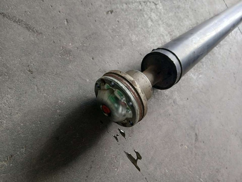 Recambio de transmision central para land rover evoque dynamic referencia OEM IAM LR031394  TRASERA