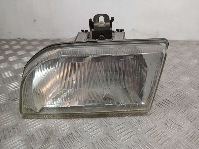 Recambio de faro izquierdo para ford fiesta berl./courier si referencia OEM IAM 86AG13K060AA  VALEO