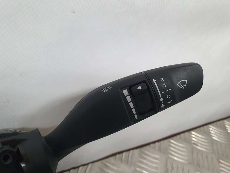 Recambio de mando luces y limpia para hyundai ioniq klass hybrid referencia OEM IAM 93404G2802  