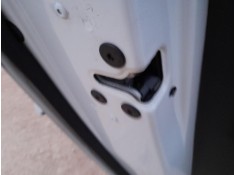 CERRADURA PUERTA TRASERA IZQUIERDA 825030019R 