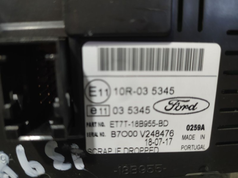 Recambio de pantalla multifuncion para ford tourneo courier (c4a) titanium referencia OEM IAM ET7T18B955BD B7000V248476 