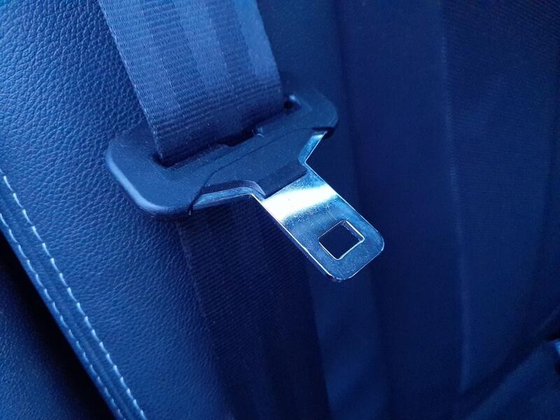 Recambio de cinturon seguridad trasero derecho para renault fluence (l3_) 1.5 dci (l30b) referencia OEM IAM 888400034R  