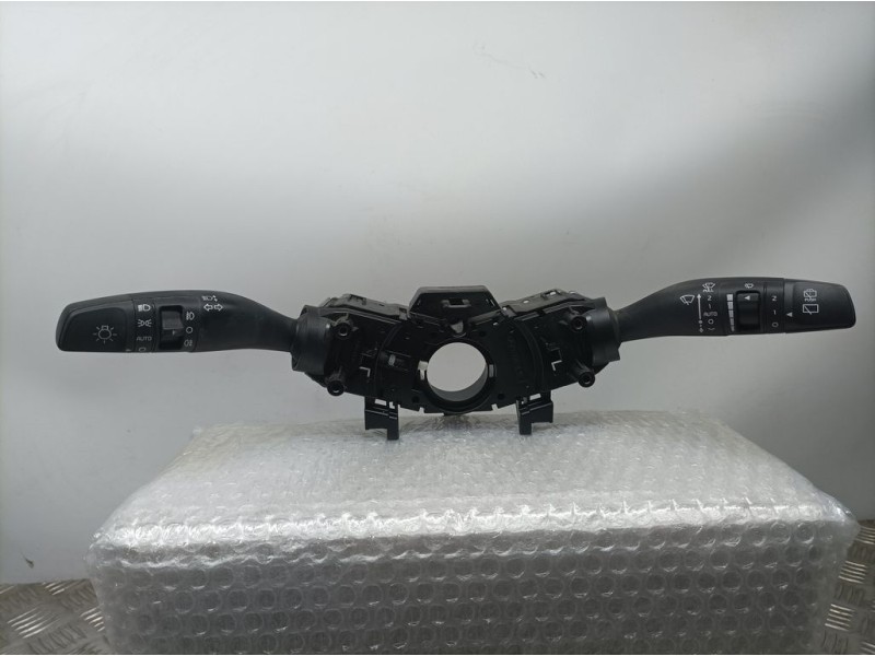 Recambio de mando luces y limpia para kia stonic (ybcuv) tech referencia OEM IAM 93403H8960  