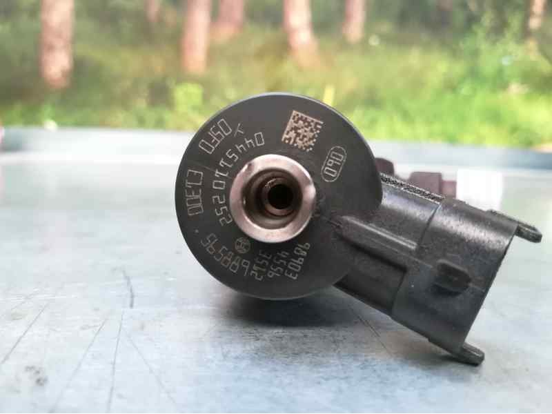 Recambio de inyector para peugeot bipper 1.4 hdi referencia OEM IAM 565889 0445110252 BOSCH