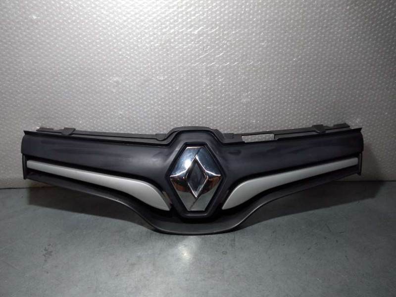 Recambio de rejilla delantera para renault kangoo profesional referencia OEM IAM 623101381R 1202567X 