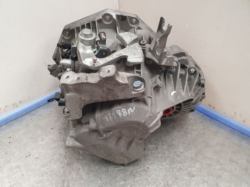 Recambio de caja cambios para chevrolet cruze hatchback lt referencia OEM IAM 55582863 R110638217P 6VELOCIDADES