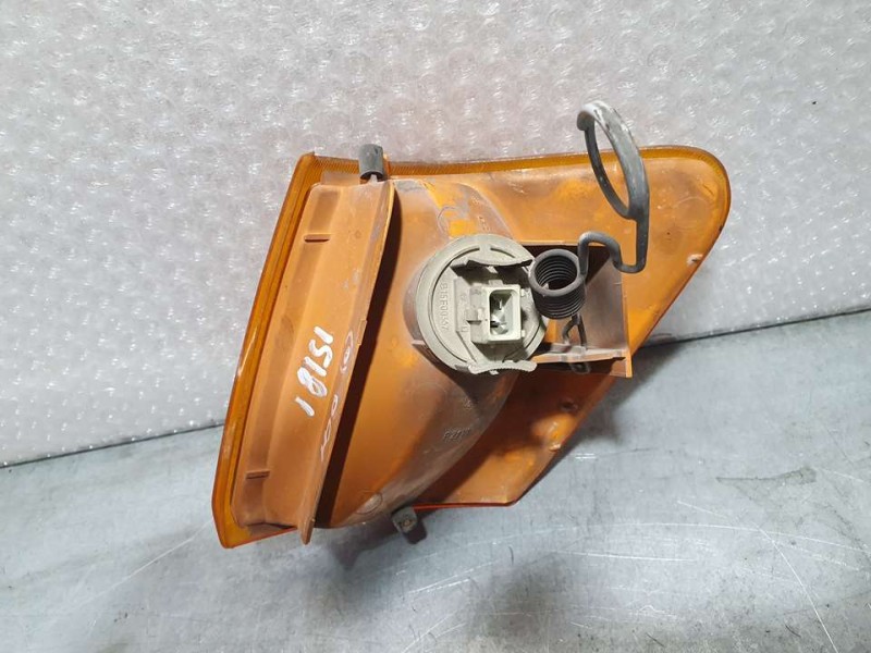 Recambio de piloto delantero derecho para ford fiesta berl./courier si referencia OEM IAM SIN REF  INTERMITENTE