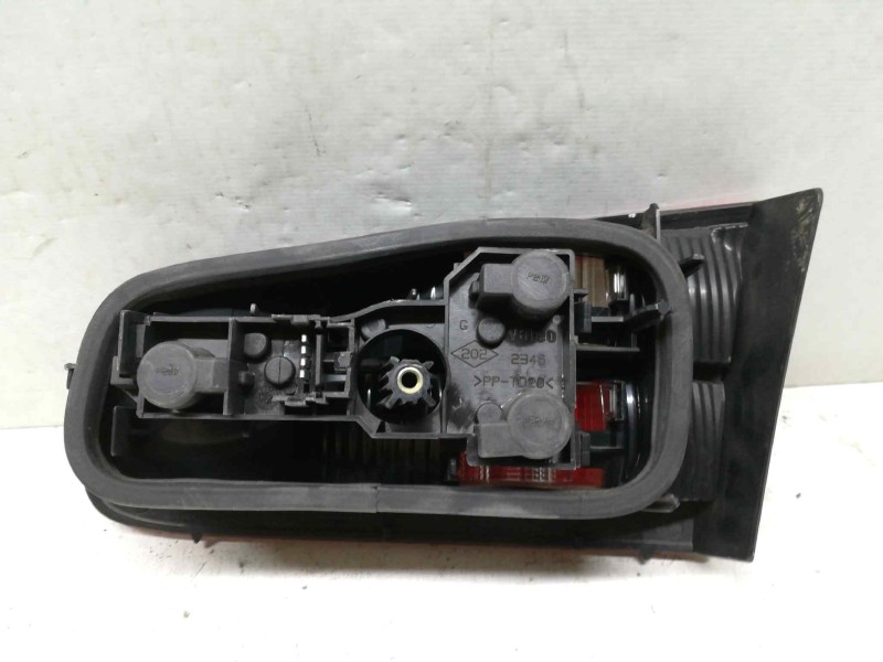 Recambio de piloto trasero izquierdo para renault laguna ii (bg0) authentique referencia OEM IAM   INTERIOR