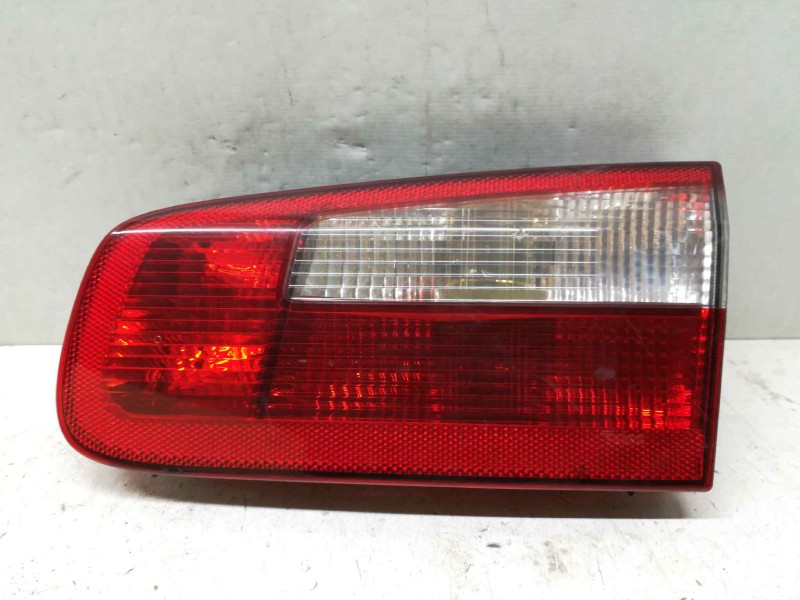 Recambio de piloto trasero derecho para renault laguna ii (bg0) authentique referencia OEM IAM   INTERIOR