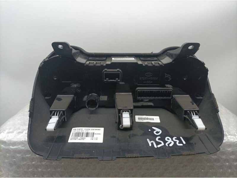 Recambio de mando climatizador para kia stonic (ybcuv) tech referencia OEM IAM 97250H8220 C200367560B 