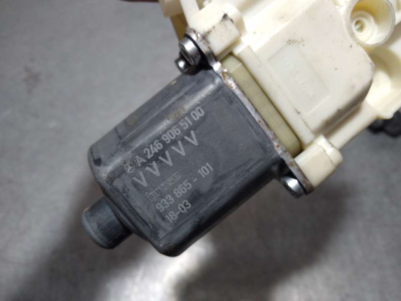 Recambio de motor elevalunas delantero izquierdo para mercedes-benz clase gla (w156) gla 200 cdi (156.908) referencia OEM IAM A2