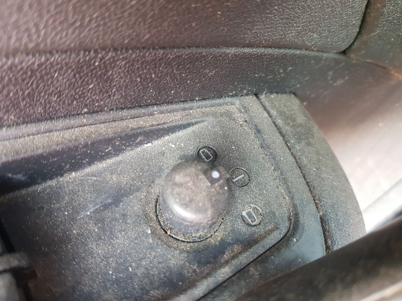 Recambio de mando retrovisor para audi a1 sportback (8xa, 8xf) 1.6 tdi referencia OEM IAM 8E0959565A  