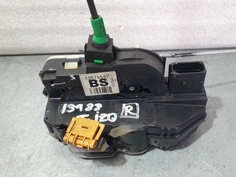 Recambio de cerradura puerta trasera izquierda para chevrolet cruze hatchback lt referencia OEM IAM 13579557  4 PINES
