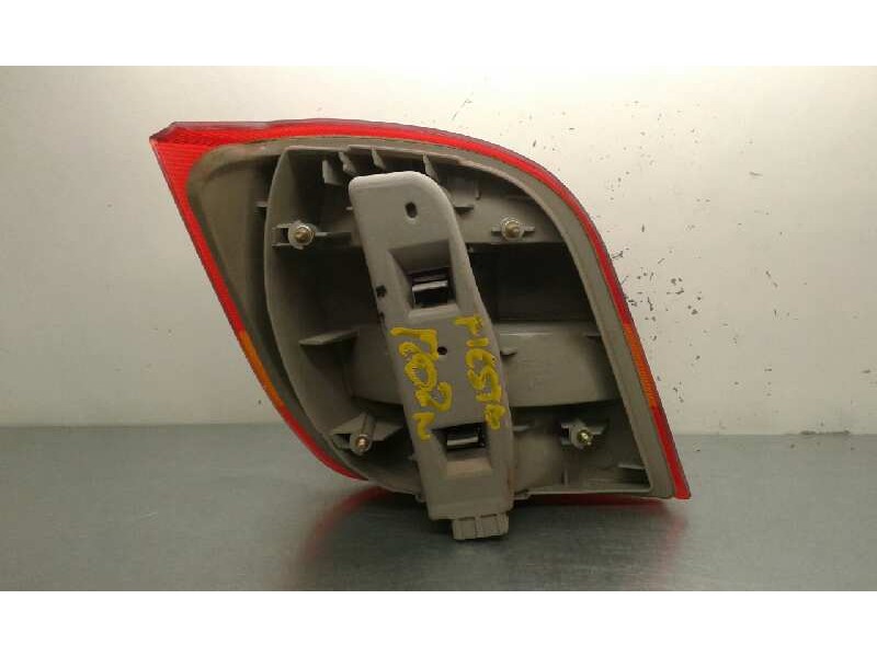 Recambio de piloto trasero derecho para ford fiesta berl./courier si referencia OEM IAM 89FG13A602  