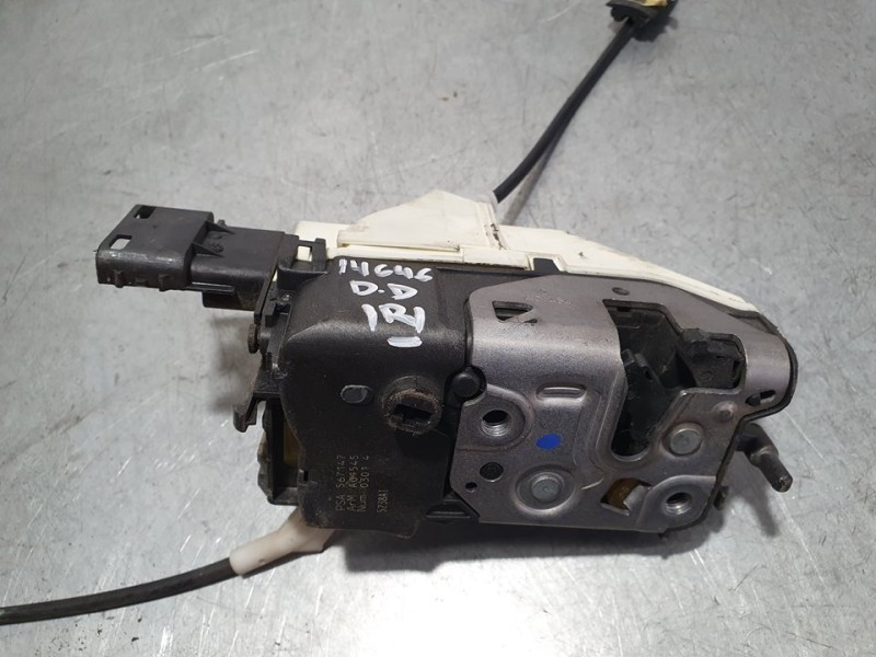 Recambio de cerradura puerta delantera derecha para peugeot 308 sw sport referencia OEM IAM 567147 A01545 6 PINES