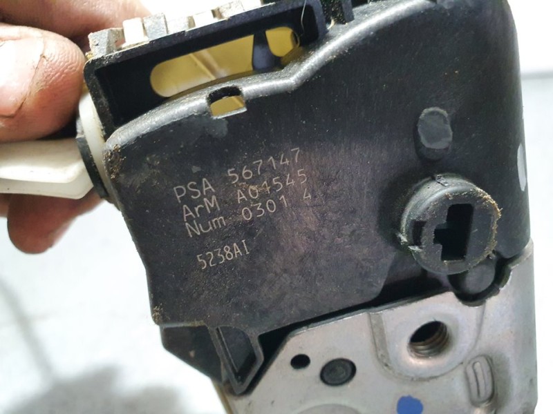 Recambio de cerradura puerta delantera derecha para peugeot 308 sw sport referencia OEM IAM 567147 A01545 6 PINES