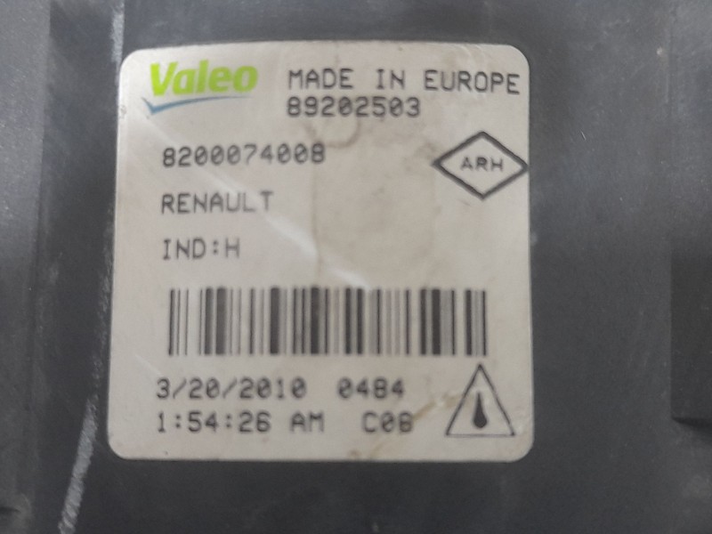 Recambio de faro antiniebla derecho para renault fluence (l3_) 1.5 dci (l30b) referencia OEM IAM 8200074008 89202503 VALEO