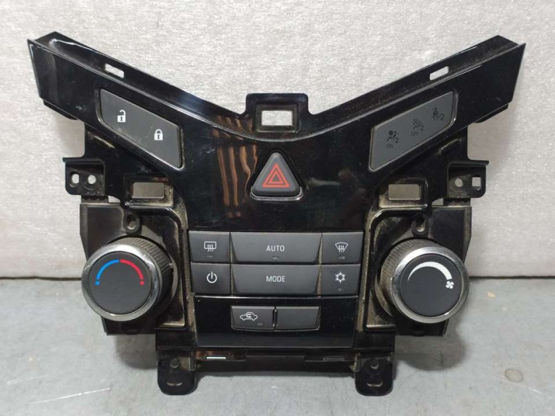 Recambio de mando climatizador para chevrolet cruze hatchback lt referencia OEM IAM 3870568  