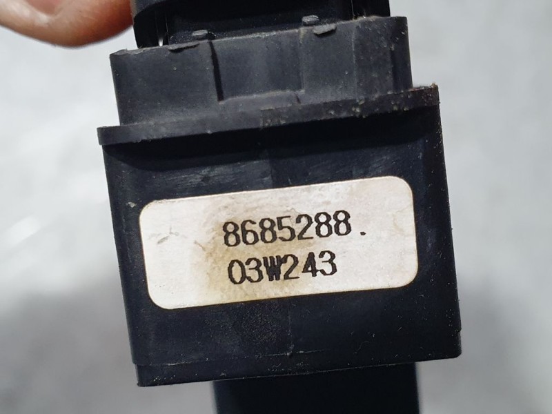 Recambio de mando elevalunas trasero izquierdo para volvo s60 berlina 2.4 (103kw) referencia OEM IAM 8685288  