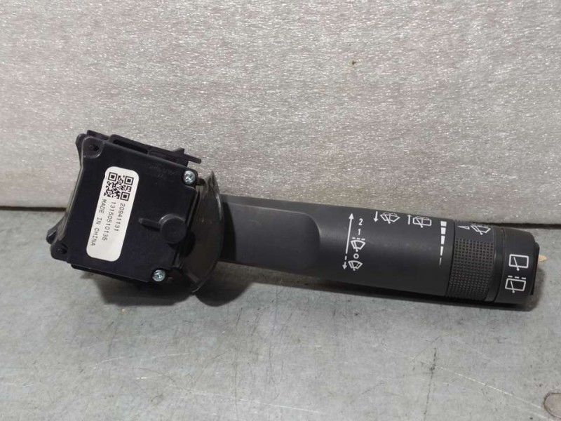 Recambio de mando limpia para chevrolet cruze hatchback lt referencia OEM IAM 20941131  