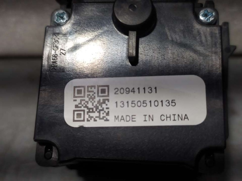 Recambio de mando limpia para chevrolet cruze hatchback lt referencia OEM IAM 20941131  