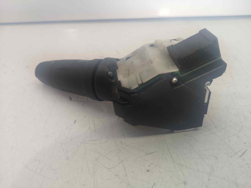 Recambio de mando limpia para nissan x-trail (t31) le referencia OEM IAM 8112SD  